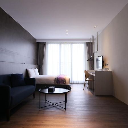Hotel Hesper HSR Taichung Exterior foto