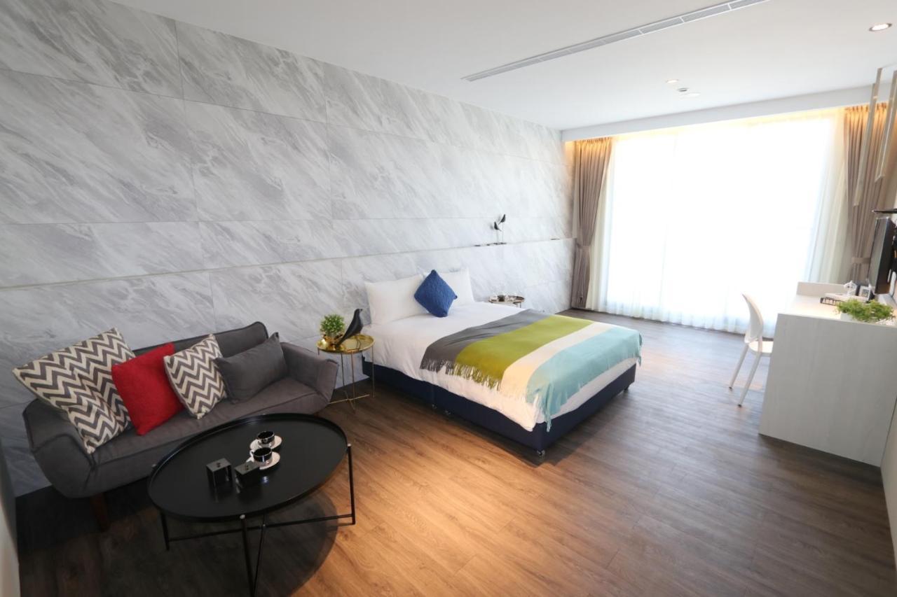 Hotel Hesper HSR Taichung Exterior foto