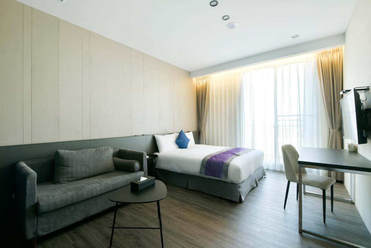 Hotel Hesper HSR Taichung Exterior foto