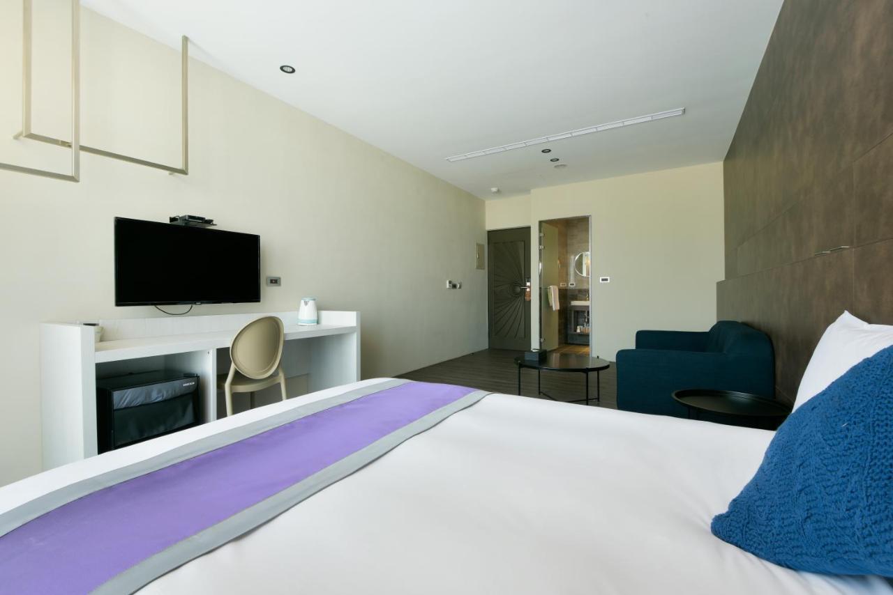 Hotel Hesper HSR Taichung Exterior foto