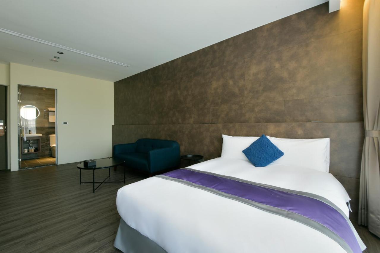 Hotel Hesper HSR Taichung Exterior foto