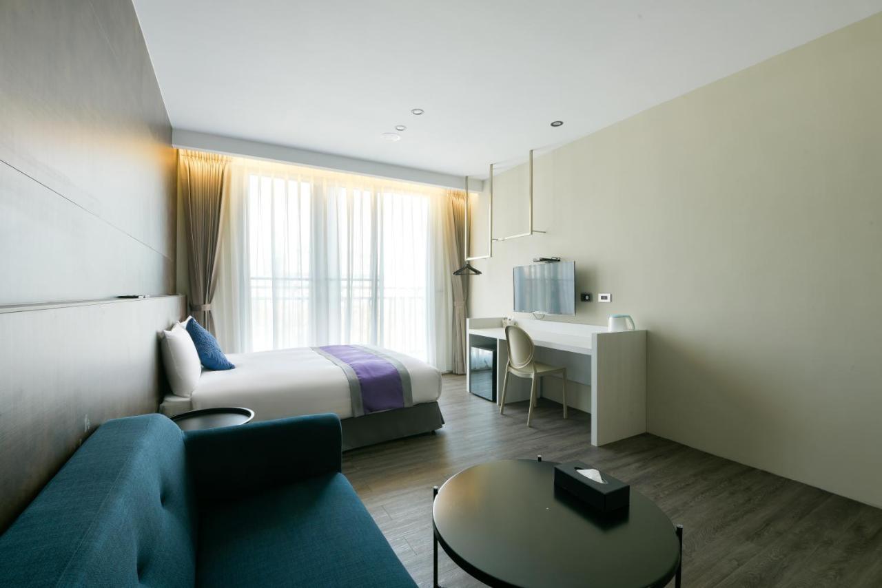 Hotel Hesper HSR Taichung Exterior foto