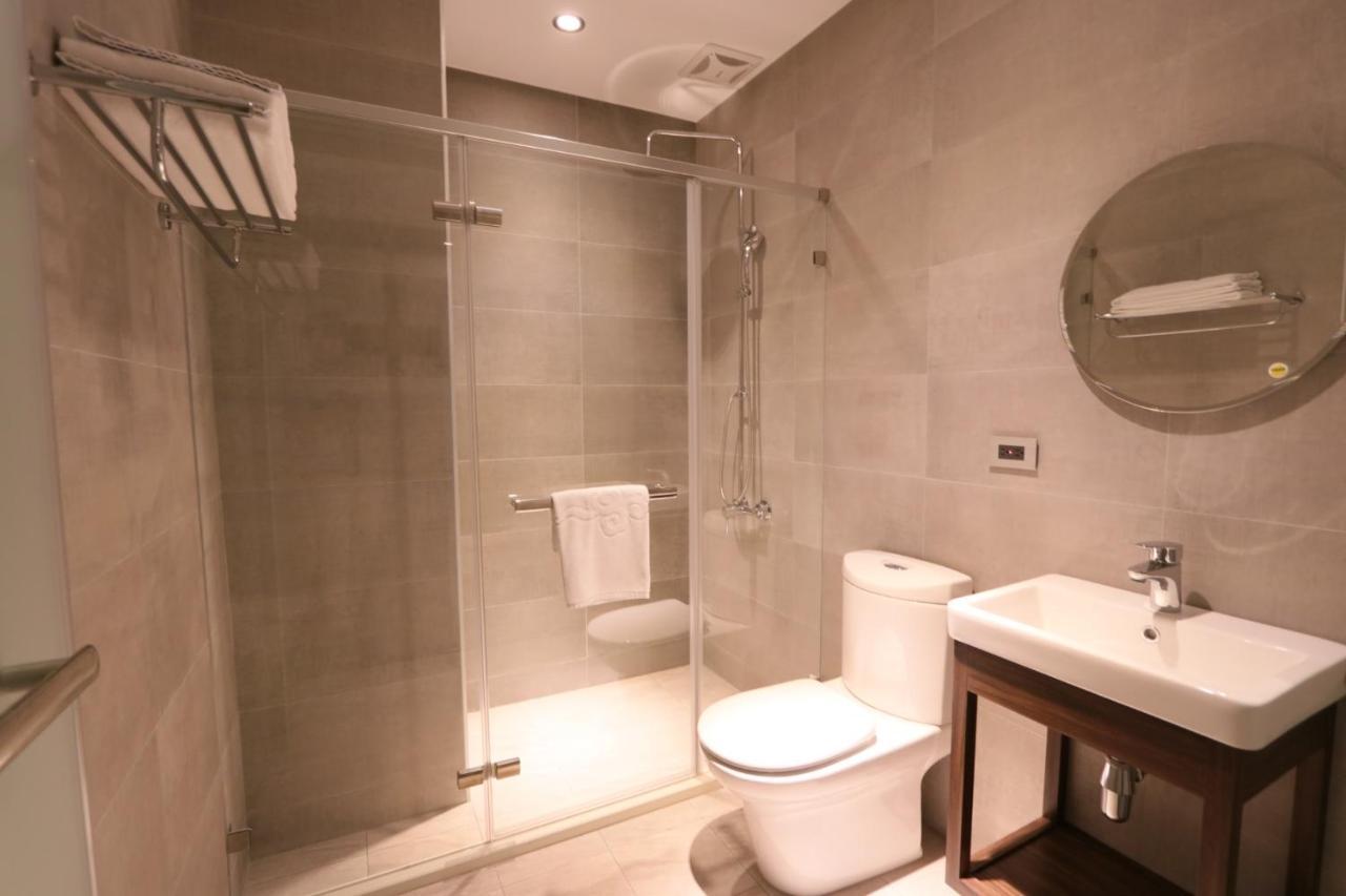 Hotel Hesper HSR Taichung Exterior foto