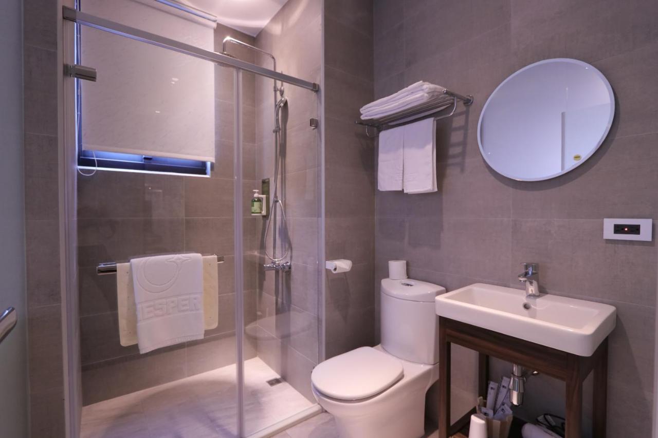 Hotel Hesper HSR Taichung Exterior foto